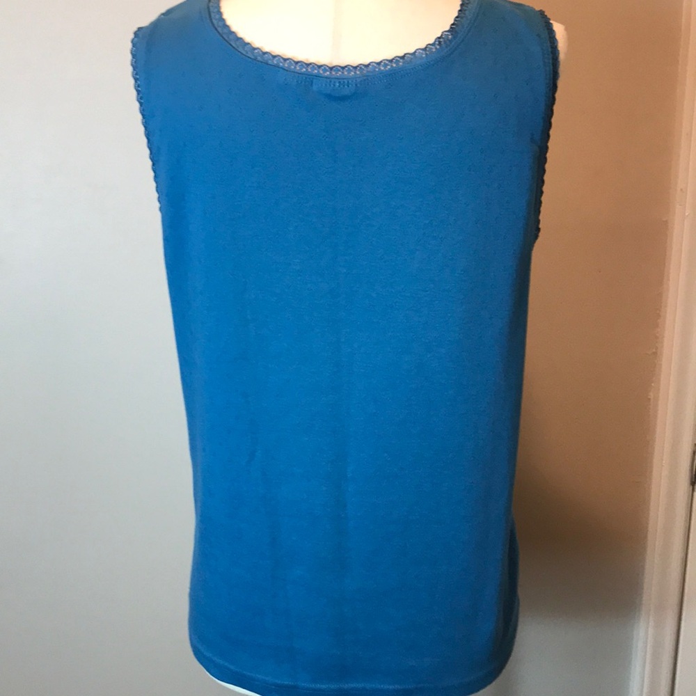 Vibrant Blue Sleeveless Tank Top with Scoop Neck - Picture 4 of 7